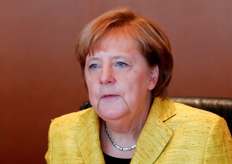 © Reuters. German Chancellor Angela Merkel attends the weekly cabinet meeting at the Chancellery in Berlin