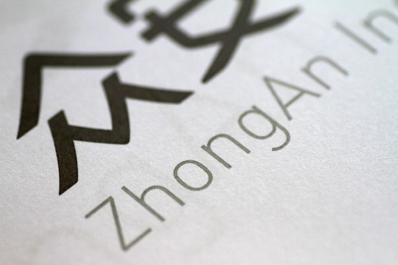 © Reuters. FILE PHOTO: Illustration photo of the Zhongan Insurance logo