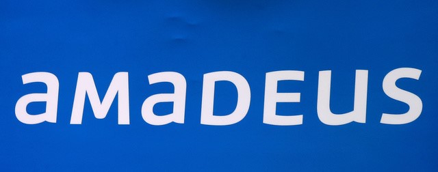© Reuters. The logo of Amadeus IT Holding can be seen in Madrid, Spain