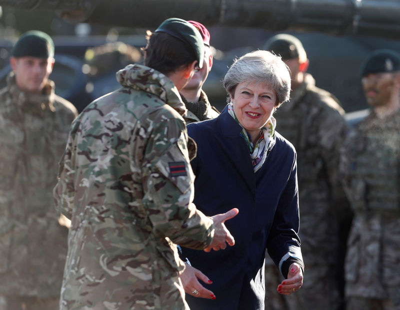 © Reuters. May pide reprocidad a la UE tras su cambio de tono en la negociación del Brexit