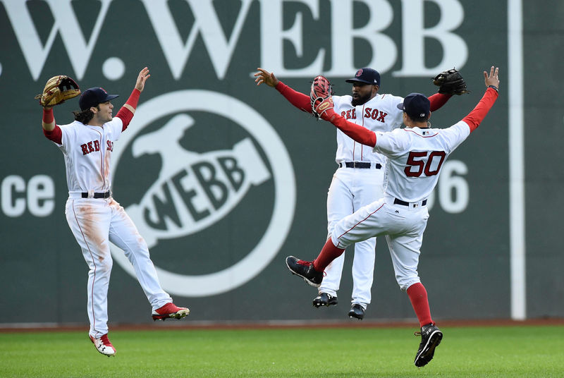 © Reuters. MLB: Houston Astros at Boston Red Sox