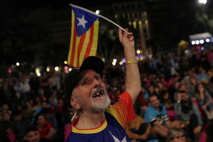 © Reuters. بريطانيا تقول استفتاء قطالونيا شأن إسباني وتحث على ضبط النفس