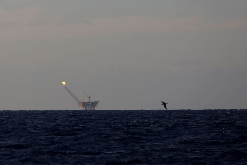 © Reuters. Нефтяная платформа у берегов Ливии