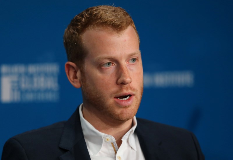 © Reuters. Kyle Vogt, CEO and Founder of Cruise Automation, speaks during the Milken Institute Global Conference in Beverly Hills