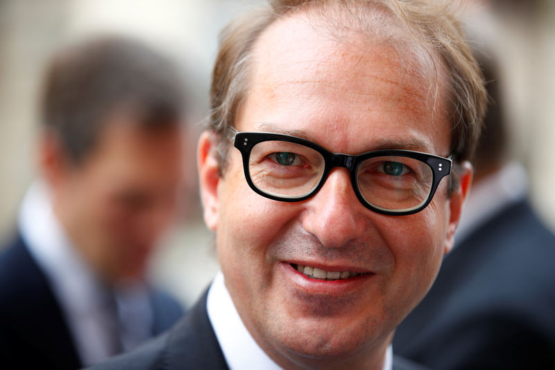 © Reuters. Alexander Dobrindt arrives for a meeting of the Christian Social Union CSU in Berlin