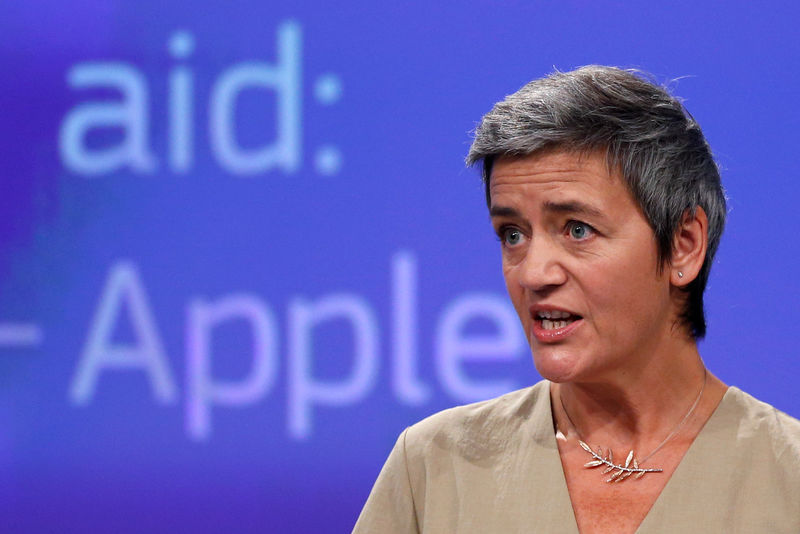 © Reuters. La UE emprende acciones legales contra Irlanda por cobrar pocos impuestos a Apple