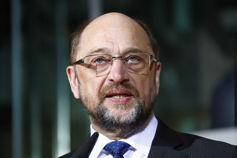 © Reuters. Líder do Partido Social-Democrata da Alemanha (SPD), Martin Schulz, durante declaração na sede da legenda em Berlim