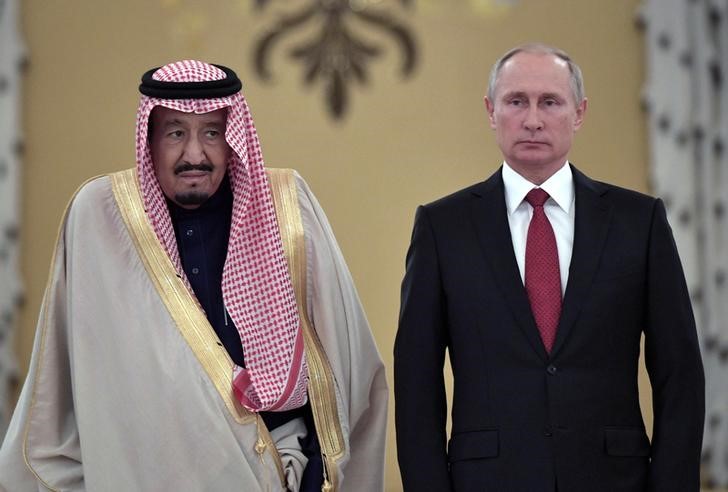 © Reuters. الكرملين: بوتين وملك السعودية مستعدان لتوسيع التنسيق في سوق النفط