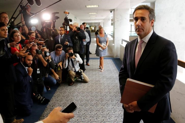 © Reuters. Cohen departs after meeting with Senate Intelligence Committee staff on Capitol Hill in Washington