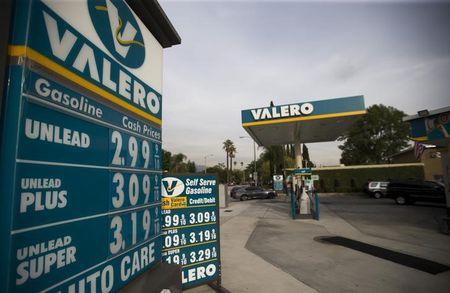 © Reuters. The prices at a Valero Energy Corp gas station are pictured in Pasadena
