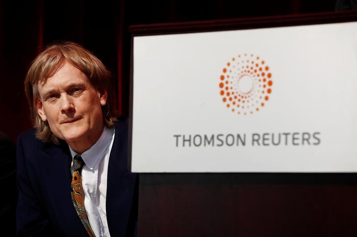 © Reuters. Thomson looks on during the Thomson Reuters annual general meeting for shareholders in Toronto