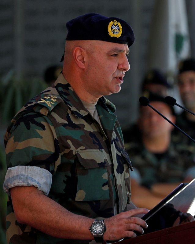 © Reuters. قائد الجيش اللبناني : الجيش سيتصدى لأي عدوان إسرائيلي