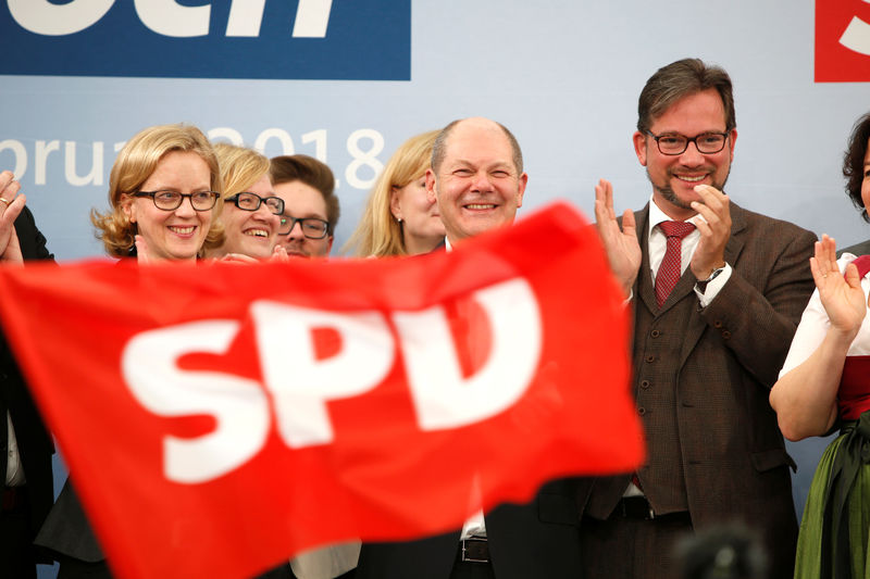 © Reuters. El SPD alemán vota sobre la coalición con Merkel; resultado el 4 de marzo