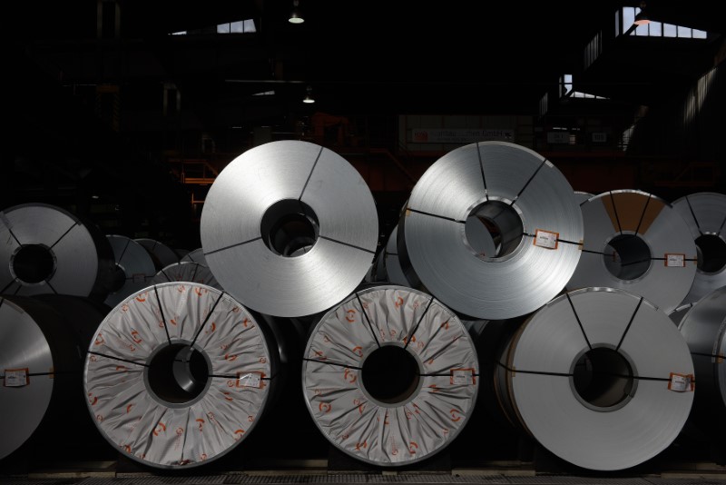 © Reuters. Steel rolls are pictured at the plant of German steel company Salzgitter AG in Salzgitter