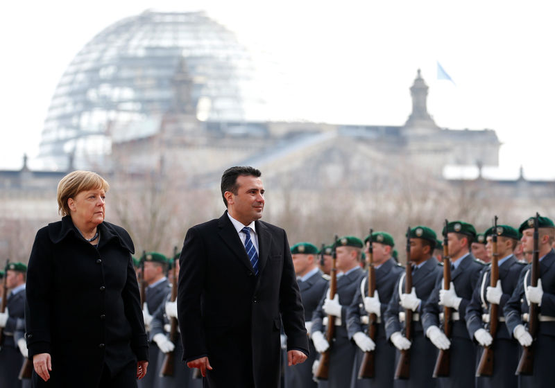 © Reuters. Chancellor Merkel receives Macedonian Premier Zaev for talks in the Chancellery in Berlin