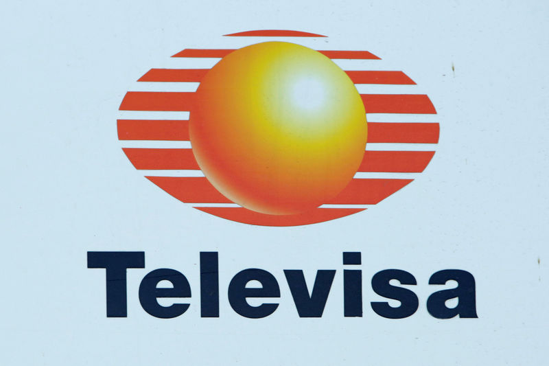 © Reuters. FILE PHOTO: Logo of broadcaster Televisa is pictured at a truck in Ciudad Juarez