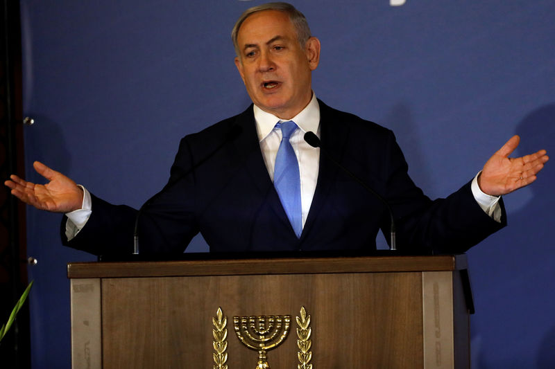 © Reuters. Israeli Prime Minister Benjamin Netanyahu speaks during an event organized by the Conference of Presidents of Major American Jewish Organisations in Jerusalem