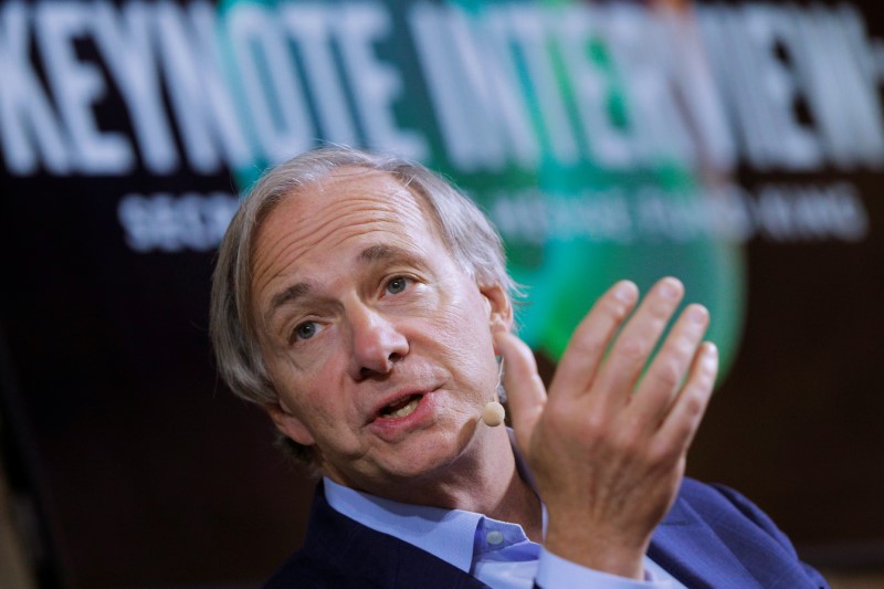 © Reuters. FILE PHOTO - Bridgewater Associates' Dalio speaks at the 2017 Forbes Under 30 Summit in Boston