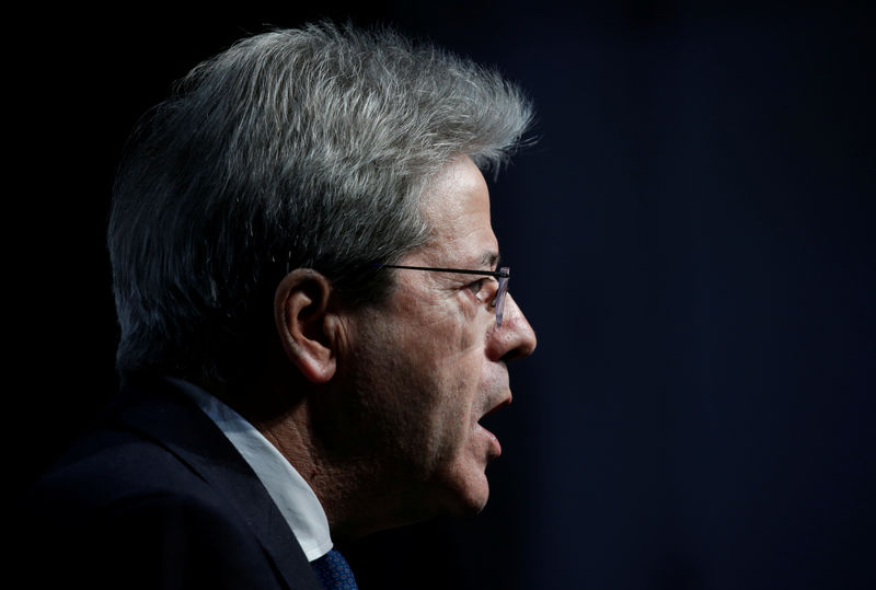 © Reuters. Il presidente del Consiglio Paolo Gentiloni