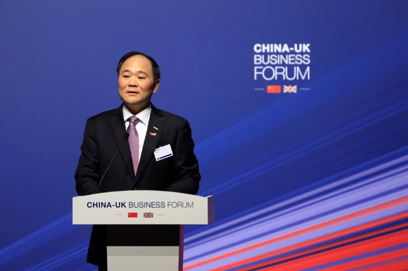© Reuters. Chairman of Geely Holdings Li speaks at the China-UK business forum in Shanghai