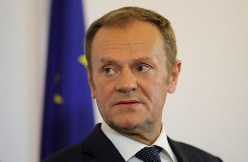 © Reuters. European Council President Tusk delivers a media statement at the Chancellery in Vienna