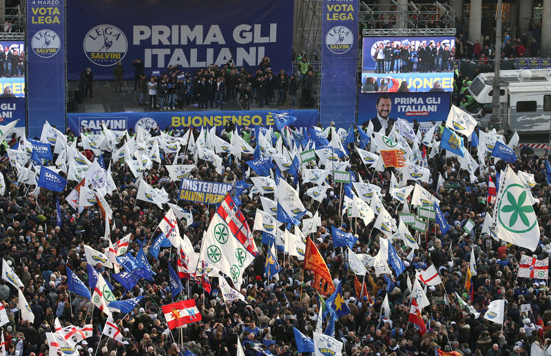 © Reuters. La Liga Norte se concentra en Milán al término de una tensa campaña electoral