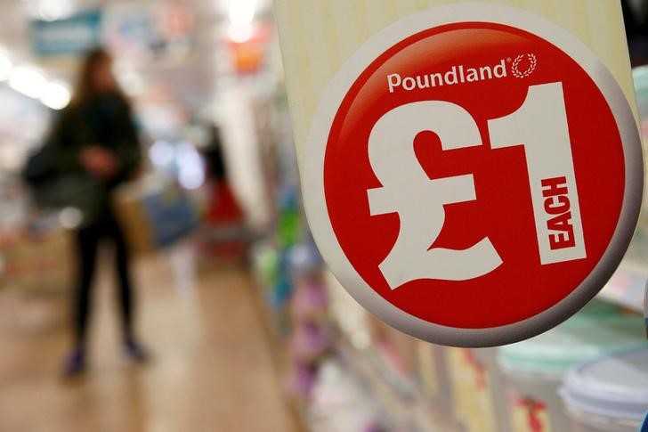 © Reuters. FILE PHOTO:A sign is seen in a Poundland store in London