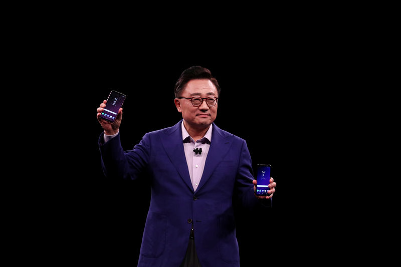 © Reuters. Samsung lanza un Galaxy S9 enfocado a las redes sociales