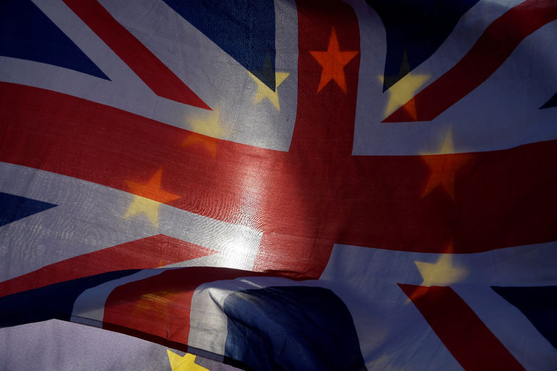 © Reuters. Un ministro británico califica de "traición" mantener la unión aduanera con la UE