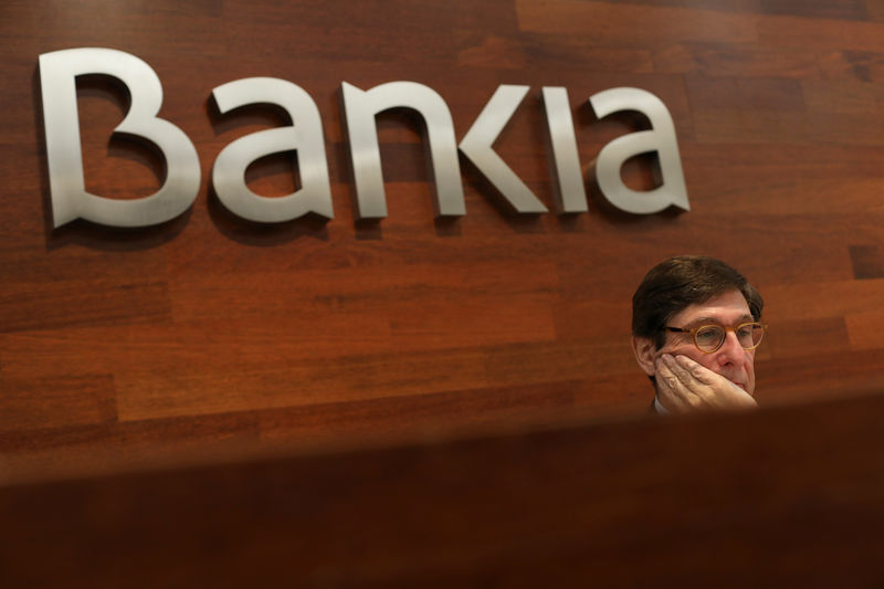 © Reuters. Spain's Bankia Chairman Goirigolzarri attends a news conference to present the bank's strategic plan 2018-2020 in Madrid