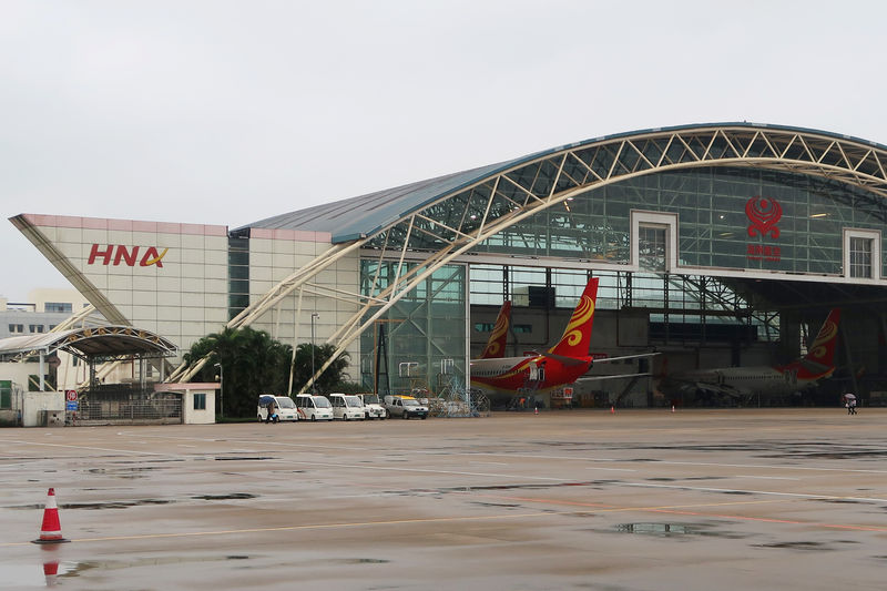 © Reuters. Hangar of HNA Group Co Ltd is pictured at Haikou Meilan International Airport in Haikou, Hainan