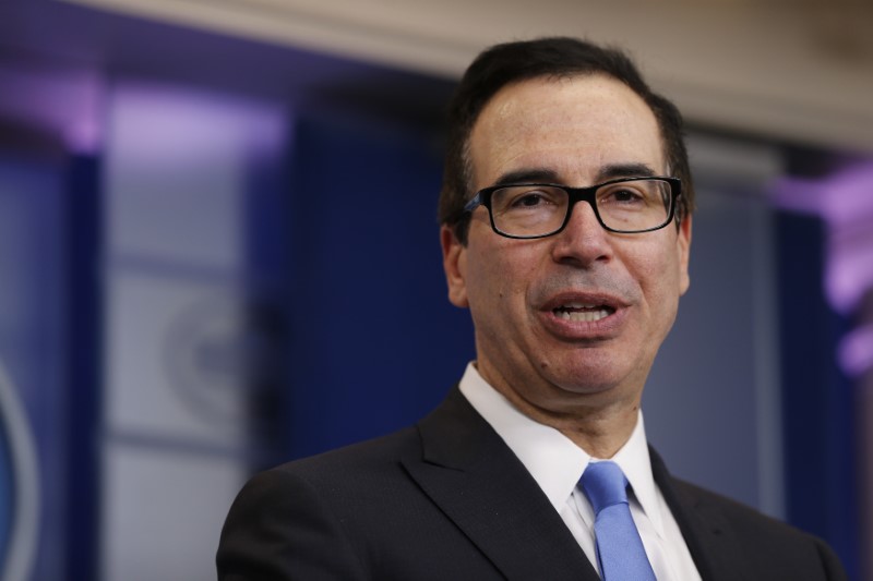 © Reuters. U.S. Treasury Secretary Mnuchin briefs on North Korea at the White House in Washington