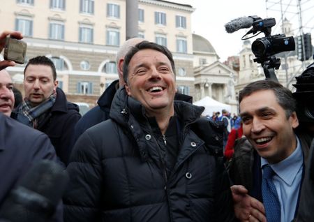 © Reuters. Il leader del Pd Matteo Renzi