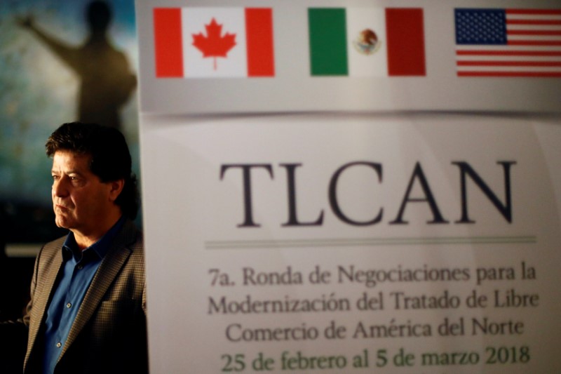 © Reuters. Jerry Dias, head of Canada's private sector union Unifor, is pictured in the hotel where the seventh round of NAFTA talks takes place, in Mexico City