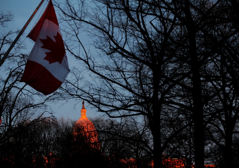 © Reuters. The Canadian flag flies outside the Canadian Embassy in front of the U.S. Capitol in Washington