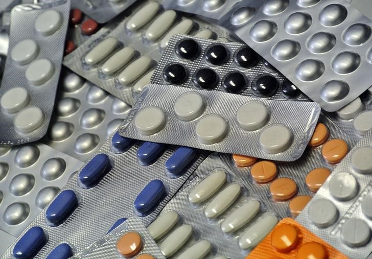 © Reuters. Various medicine pills in their original packaging are seen in Ljubljana