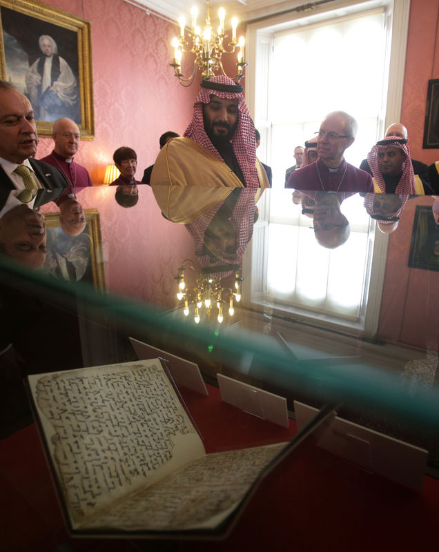 © Reuters. الكنيسة الانجليكانية: ولي العهد السعودي ملتزم بالتسامح بين الأديان