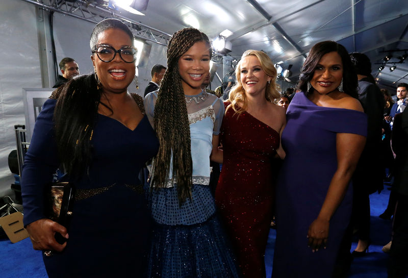 © Reuters. Atrizes Oprah Winfrey, Storm Reid, Reese Witherspoon e Mindy Kaling posam para foto em estreia do filme "Uma Dobra no Tempo" em Los Angeles, Califórnia