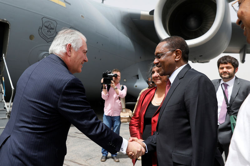 © Reuters. Tillerson visits officials in Chad