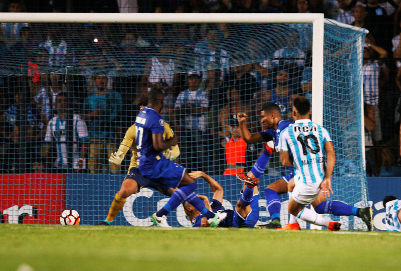 © Reuters. المهاجم الواعد لوتارو مارتينيز ينضم للمنتخب الأرجنتيني للمرة الأولى