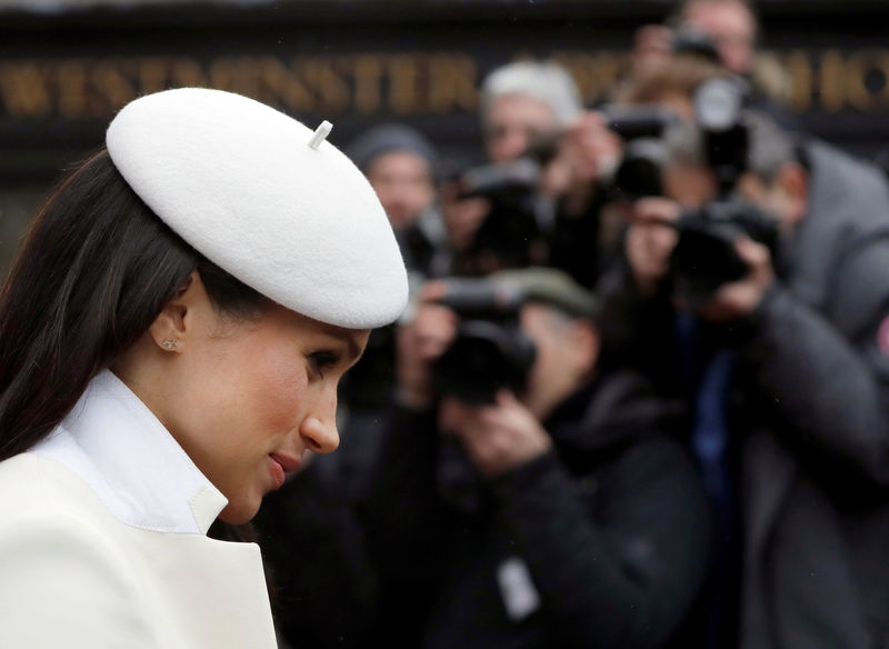 © Reuters. Meghan Markle se retira después de asistir al servicio de la Mancomunidad Británica de Naciones, Commonwealth, en la Abadía de Westminster en Londres, Reino Unido