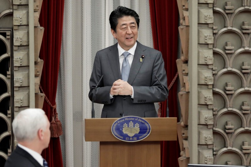 © Reuters. Primeiro-ministro do Japão, Shinzo Abe, durante discurso em Tóquio