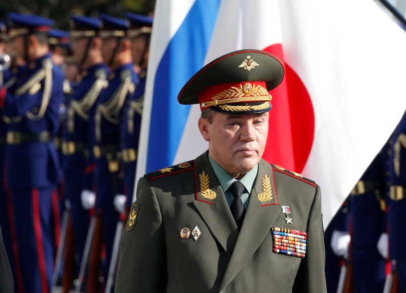 © Reuters. روسيا تقول أمريكا تخطط لضرب دمشق وتتعهد برد عسكري