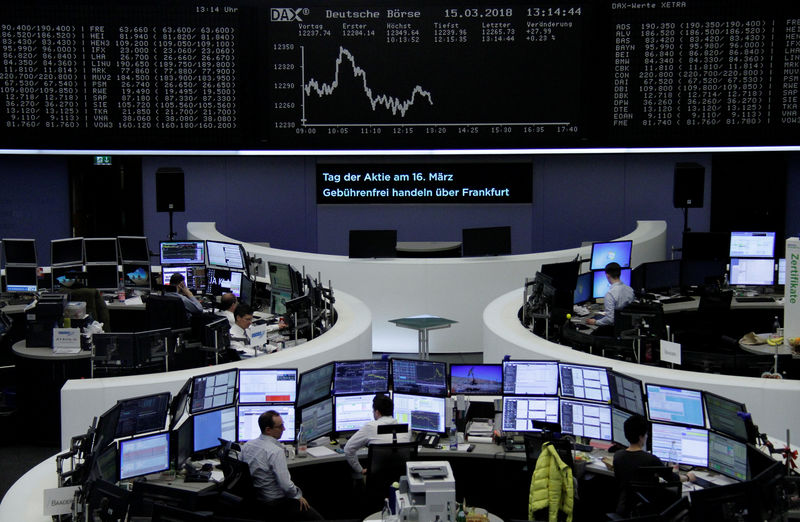 © Reuters. The German share price index, DAX board, is seen at the stock exchange in Frankfurt