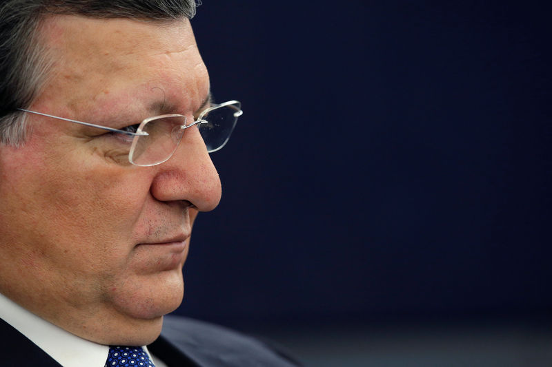 © Reuters. FILE PHOTO: Outgoing European Commission President Barroso attends the review of the Barroso II Commission at the EU Parliament in Strasbourg