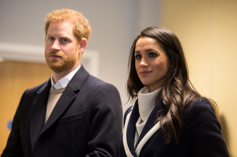 © Reuters. Príncipe Harry e a noiva Meghan Markle em Birmingham