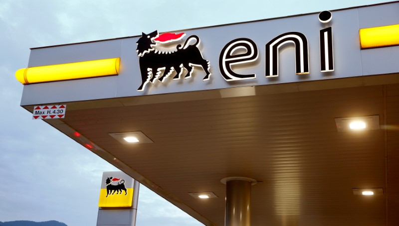 © Reuters. ENI AUGMENTE SON DIVIDENDE ET SES OBJECTIFS DE PRODUCTION