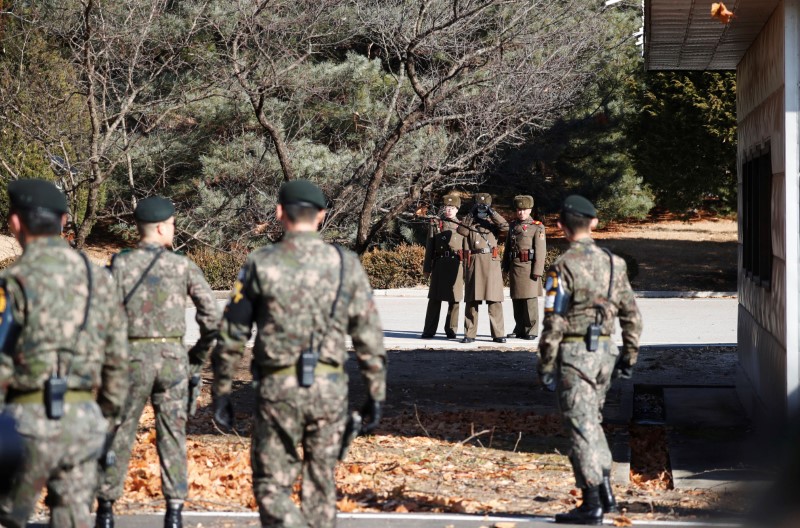 © Reuters. سول تسعى لمزيد من المناقشات استعدادا لمحادثات كوريا الشمالية