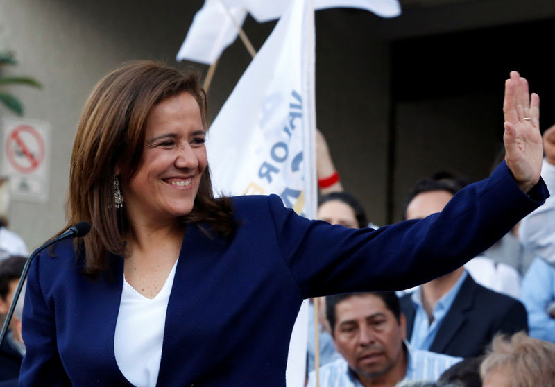 © Reuters. هيئة: السيدة الأولى السابقة في المكسيك هي فقط التي استوفت توقيعات الترشح لانتخابات الرئاسة