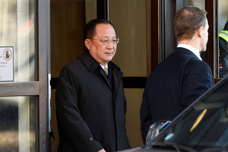 © Reuters. North Korean Foreign Minister Ri Yong Ho leaves the Swedish government building Rosenbad in Stockholm
